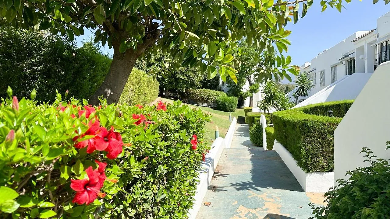 Apartamento En Aloha Con Golf Y Piscina En Marbella Puerto Banus 0*,
