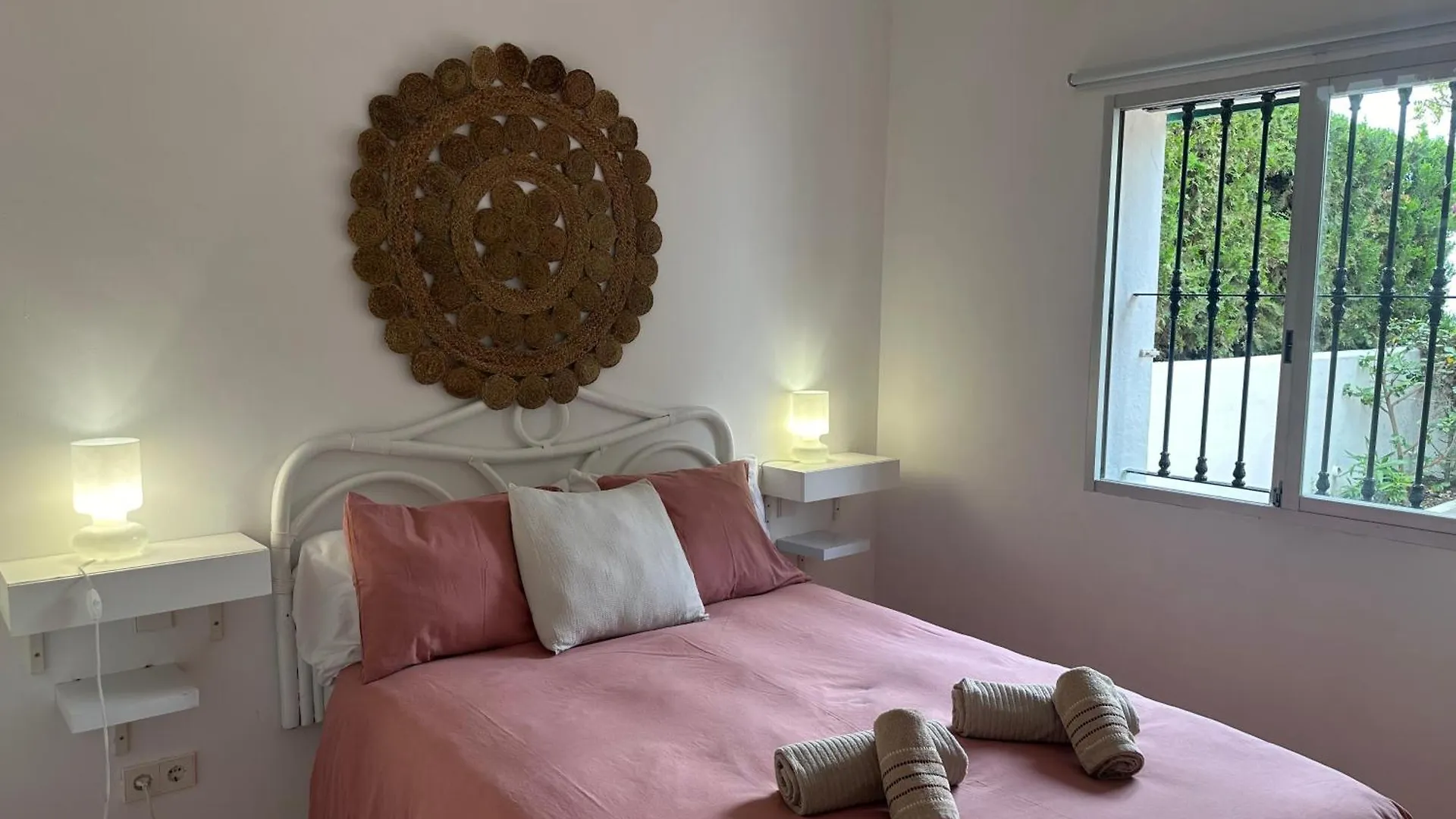 Apartamento En Aloha Con Golf Y Piscina En Marbella Puerto Banus Spain